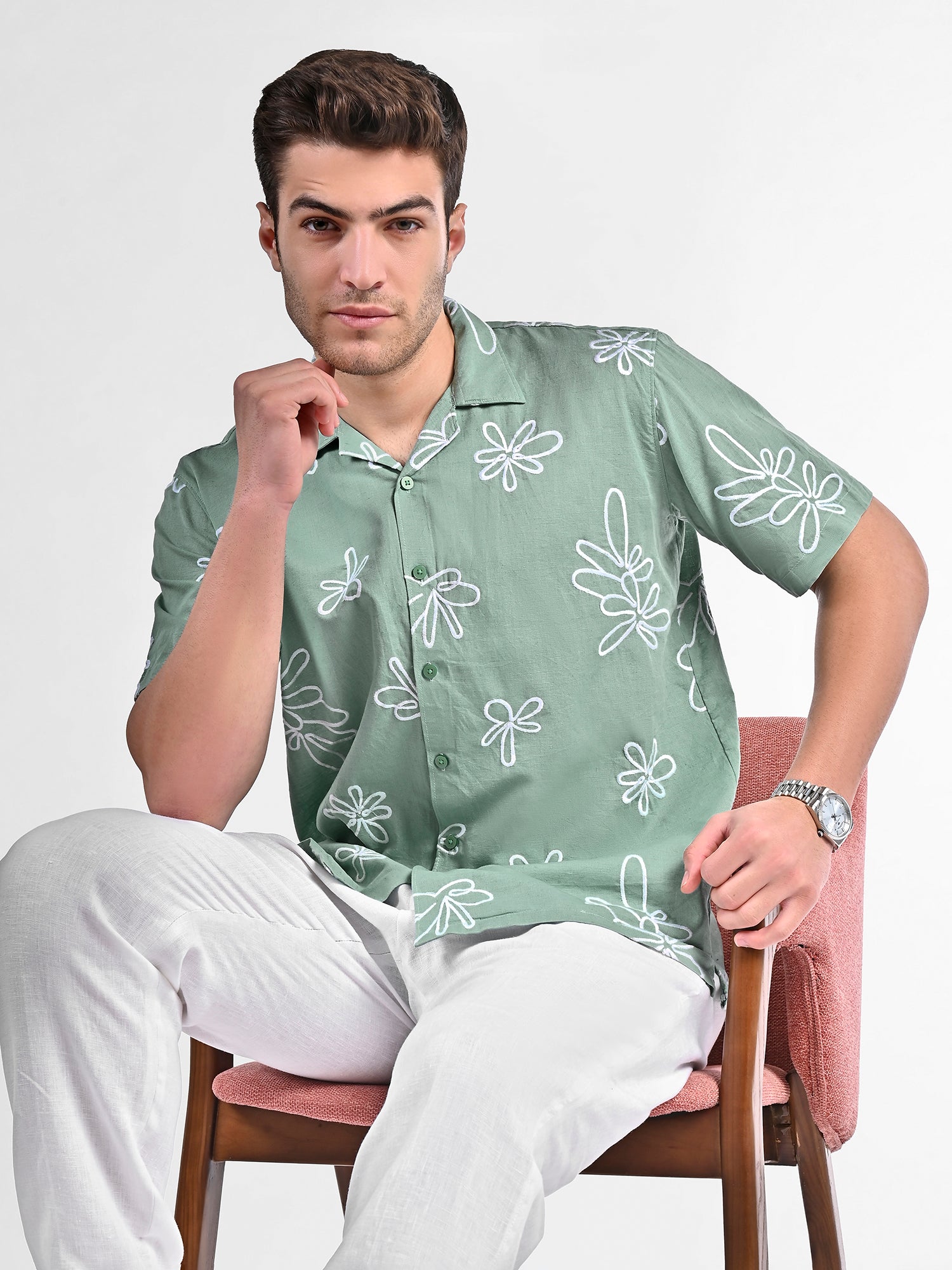 Box-Fit Floral Bloom Linen Shirt in Lust Sage